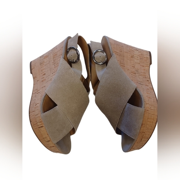 Franko Sarto Fawn Colored Suede Crossover Straps Open Toe Wedge Sandals Size 9.5 - Picture 4 of 8